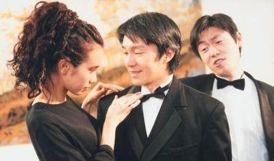 她被称为最丑星女郎,黑历史不堪入目,如今成星