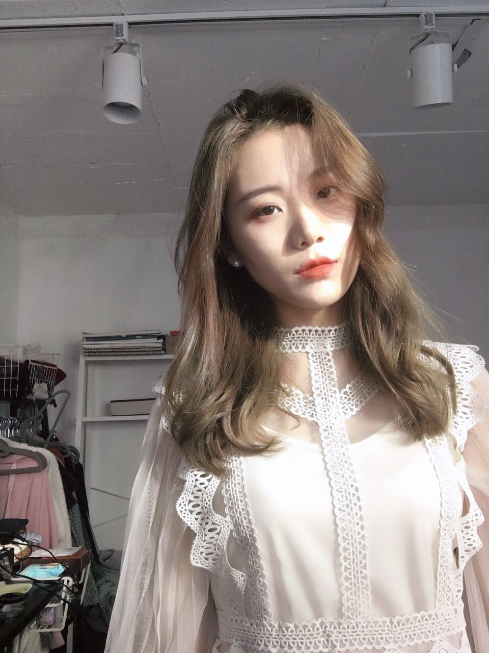 美女校花 98年青岛姑娘 正在韩国留学 雕塑系大一在读