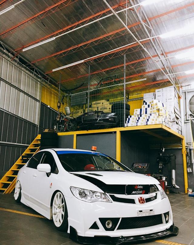 玩车一直喜欢姿态，竞技范的思域终变成低趴大王！