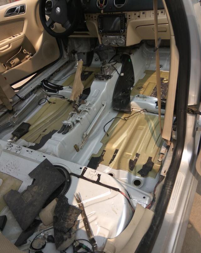 开了6年多的朗逸发动机进水，修好4万被人秒走