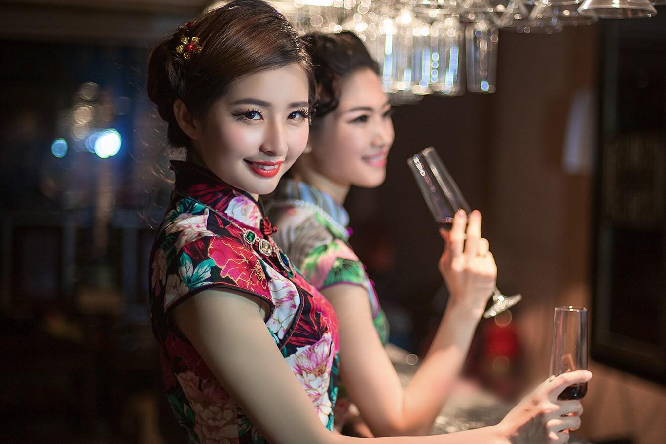 厦门旗袍美女!他生莫作有情痴,人间无地著相思!