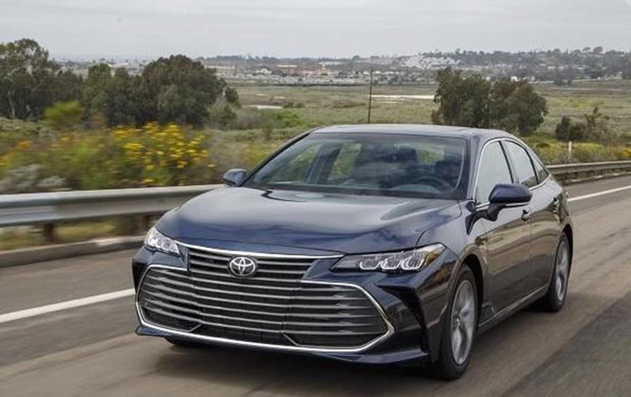 丰田想干啥？推出一款不太适合家用的“豪华车”，汽油和混动可选