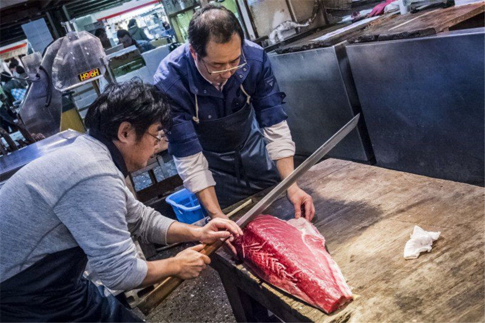 直击:日本著名的鱼类市场,没落的鱼师文化,杀鱼