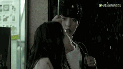 现在偶像剧都是这种「神」操作?笑cry了!