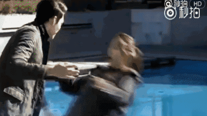 现在偶像剧都是这种「神」操作?笑cry了!