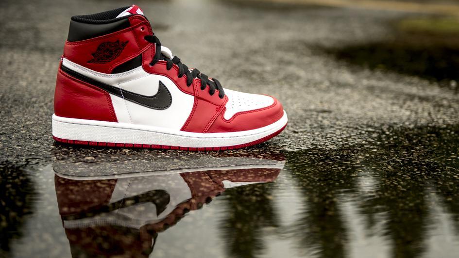 NBA最经典10款耐克篮球鞋:乔丹穿这鞋拿72胜