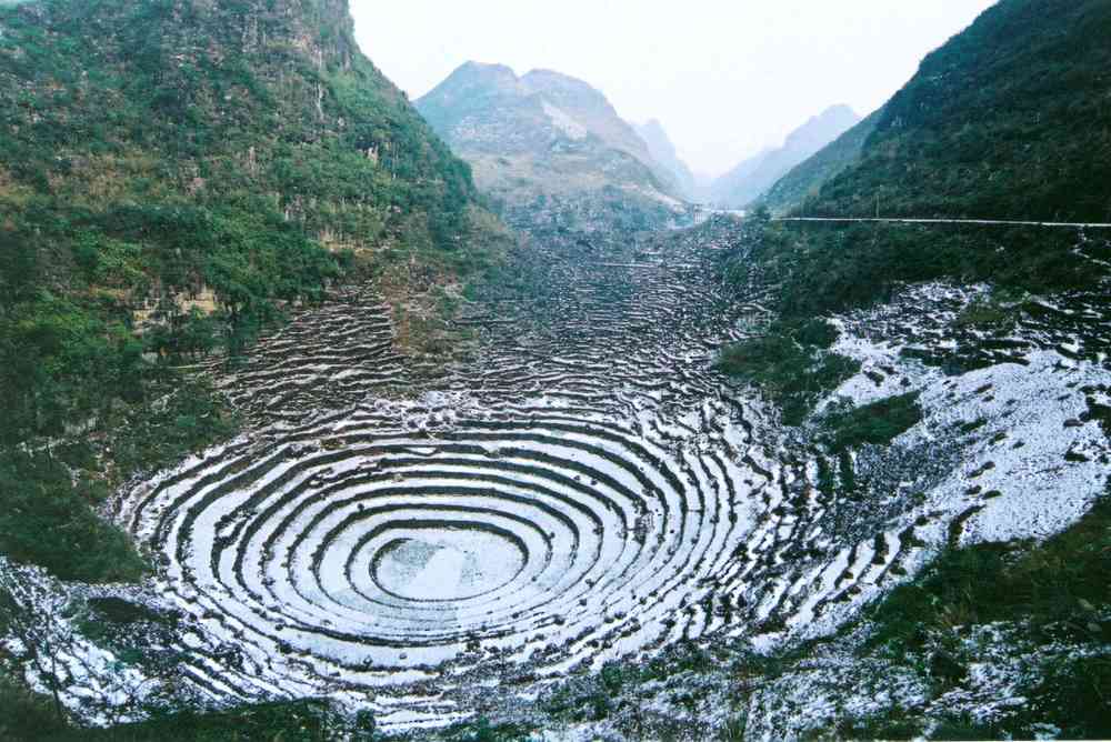 如果一直向下挖洞,多久能挖穿地球?苏联这个实验令人后怕!