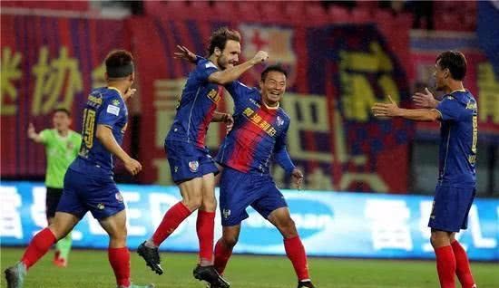 青岛黄海离冲超只差2分,2019年能与鲁能再现