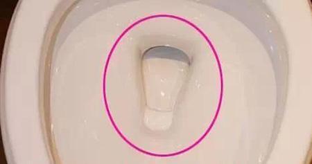 脸都绿了!马桶水溅到屁股上,三种方法教你解决