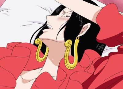 海贼王:路飞的衣服是用女帝睡袍改做的,羡慕死山治和布鲁克了!