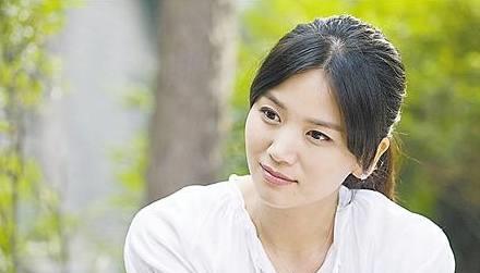 曹曦文和刘涛真的太像了,4张图中只有一个是刘