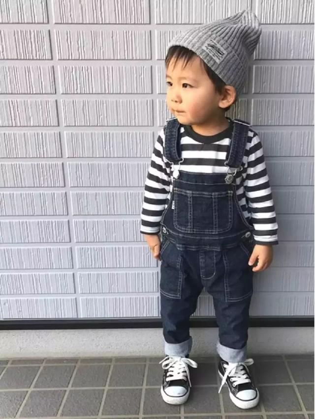 看到这些穿Supreme和AJ的小短腿们瞬间心都