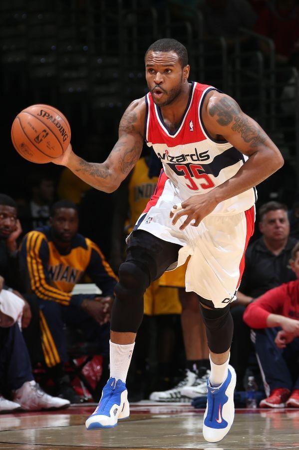 NBA最经典10款耐克篮球鞋:乔丹穿这鞋拿72胜