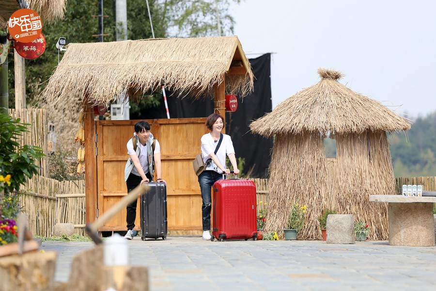 《向往的生活》李小冉与黄磊妻子孙莉住同楼道