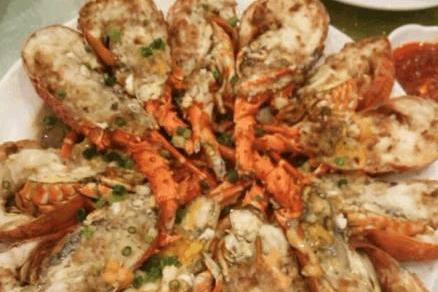 刚毕业就有同学结婚,礼金花了一千块,你们觉得