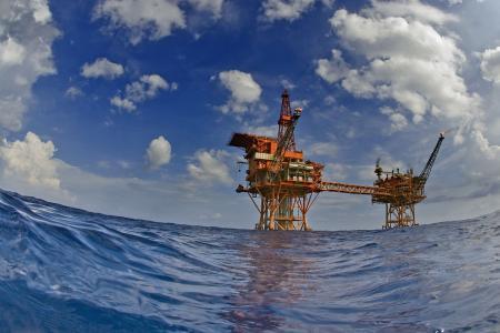 俄罗斯这事干得不地道,竟在南海帮越南开采石