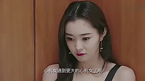 偷窥女生内衣的视频_女生内衣(3)