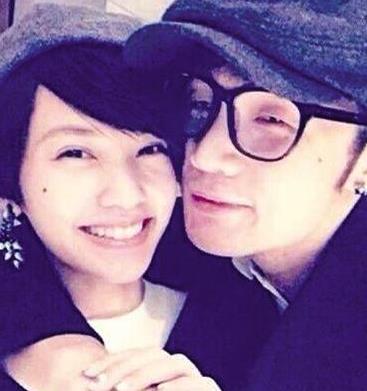 杨丞琳与前男友同台相拥,他给我很多体贴和包