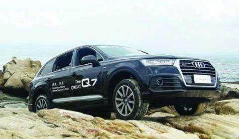 全新奥迪Q7来袭，高科技与豪华融为一体，价格比奔驰宝马还厚道