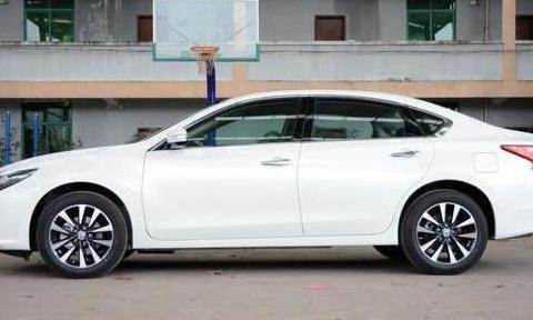 新天籁外观全面更新, 颜值逆天, 上市之际更有大折扣!