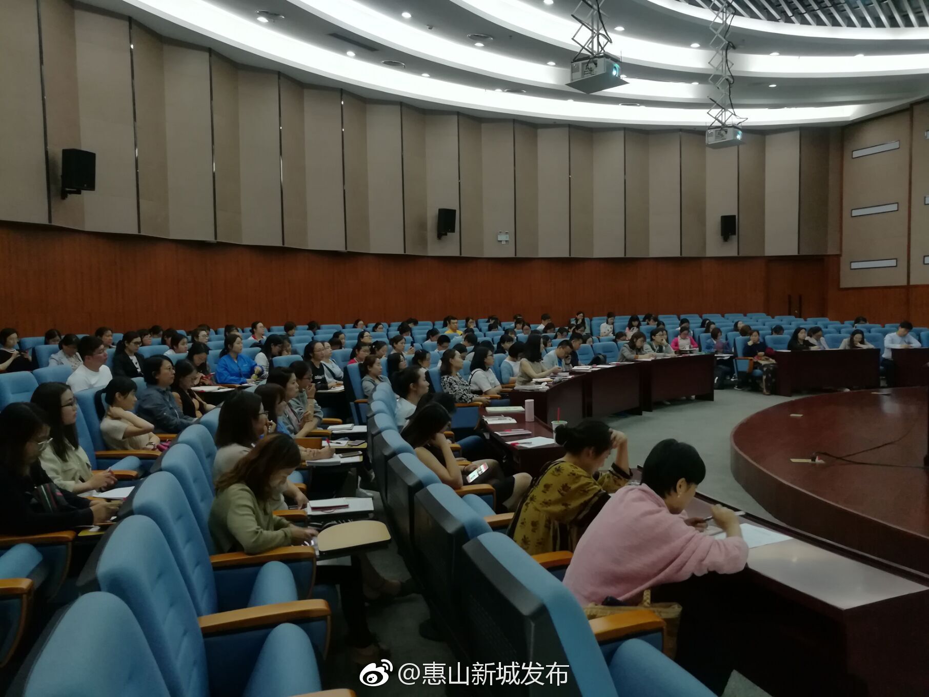 长安街道:残联开展企业残疾人用工优惠政策培