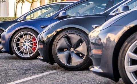 20万就能买到的特斯拉，比亚迪们还有机会吗？