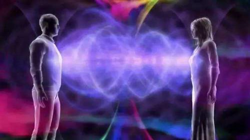科学家利用强子对撞机研究灵魂出窍现象,发现
