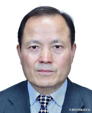 姜爱林教授出版《中国船长詹其雄》, 向草根英