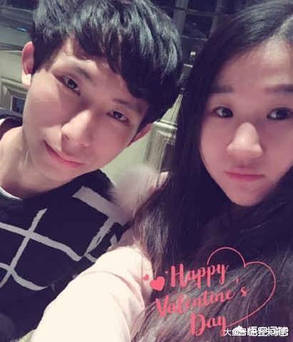 AG超玩会梦泪女友:萌之泪伤在虎牙开播, 直播风格和梦泪大相径庭