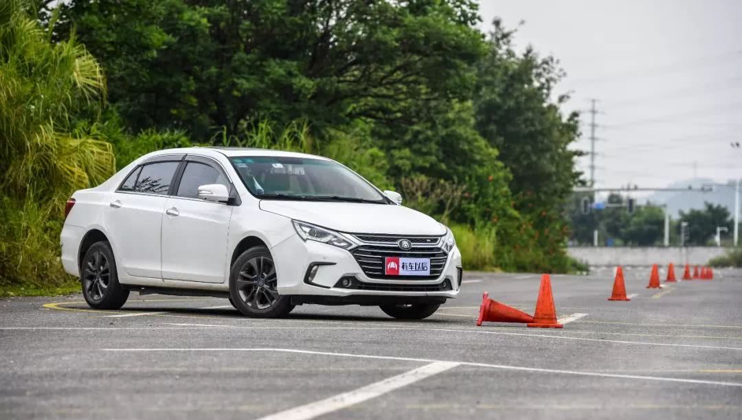 同级内无敌手?这款国产轿车性能表现可圈可点