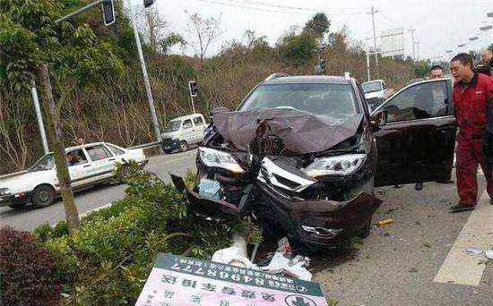 为什么全中国都在夸比亚迪良心？让我们来看看这些事故就明白了