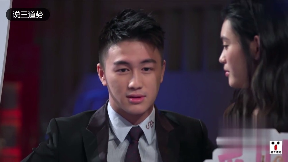何猷君 奚梦瑶 西柚cp终于甜蜜告白啦,何猷君奚梦瑶开心到飞起啊