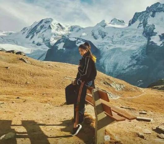 鹿晗女朋友已经怀孕?关晓彤晒出照片回应,不相