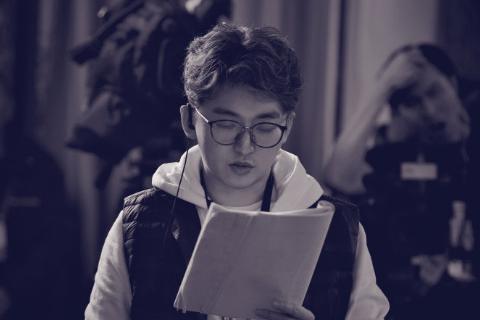 《奔跑吧》导演组晒加班照,用行动表明热巴离