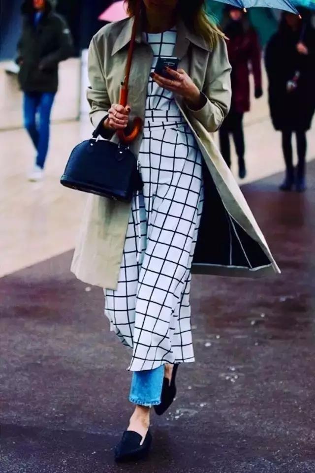 裙子里面不穿安全裤了,时髦的人可以穿它!