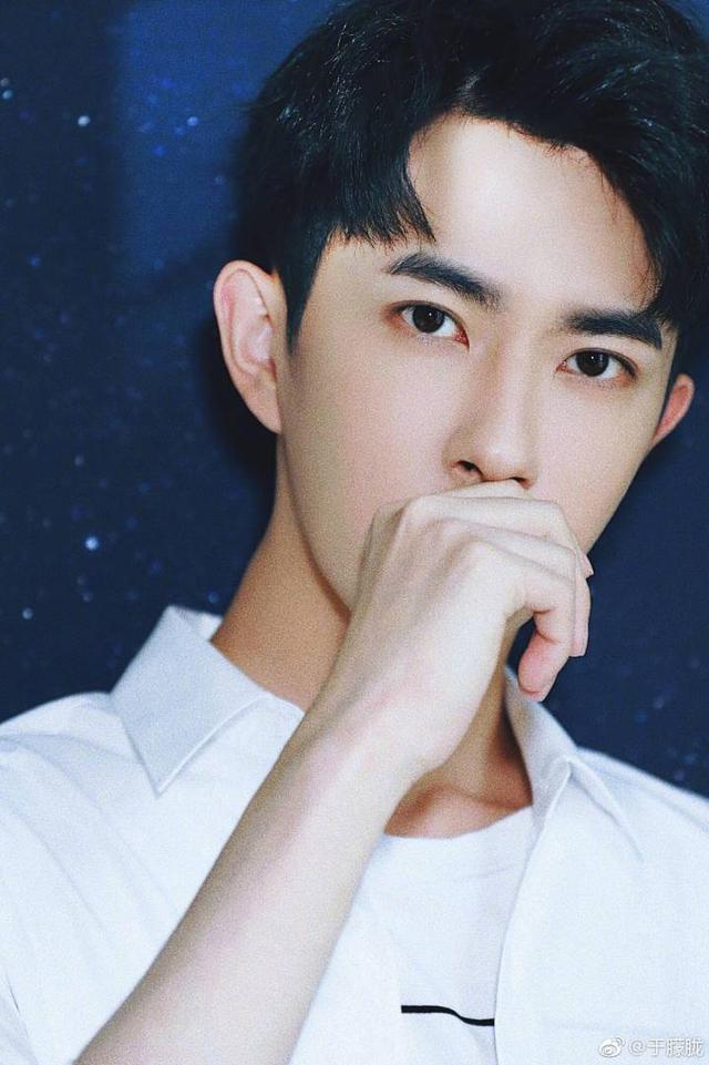 于朦胧心思？王力宏被认错？罗志祥搞笑？廖凡番位？W男星劈腿