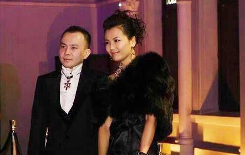 刘涛老公再度破产欠债6000万, 为不再欠债, 这一次刘涛变聪明了!