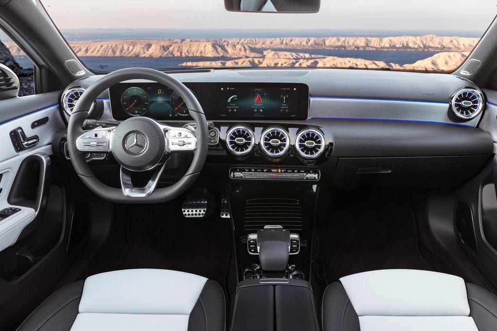 全新奔驰A级16万起;特斯拉召回 Model S；长城汽车利润减半；