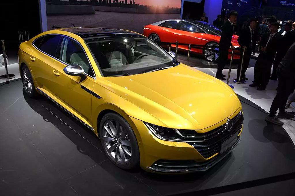 大众旗下最美轿跑，无边框车门媲美奥迪A5，湿式双离合或25万起