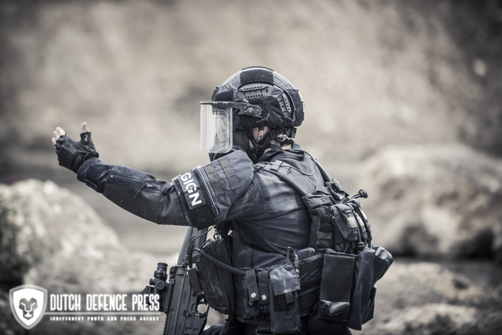 2018年法国萨托里防务展上的法国国家宪兵干预队(GIGN)