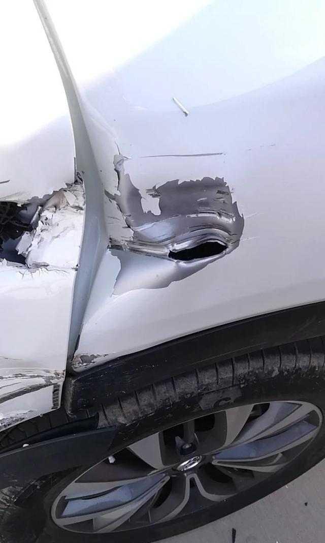 刚提传祺GS8上路就出事，这车质量我无话可说