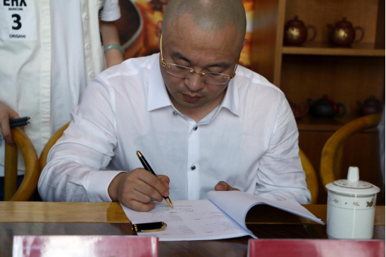 运鸿集团签约收购武汉六药等四家药企--癌症病