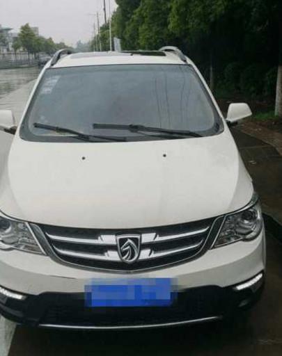 便宜就没好货？小伙买的宝骏730车顶漏水，这运气没谁了