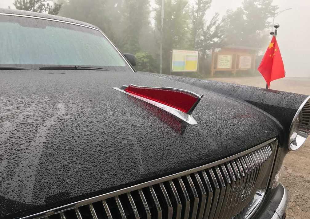 重庆首台红旗L5落地, 不输宾利慕尚, 超过700万