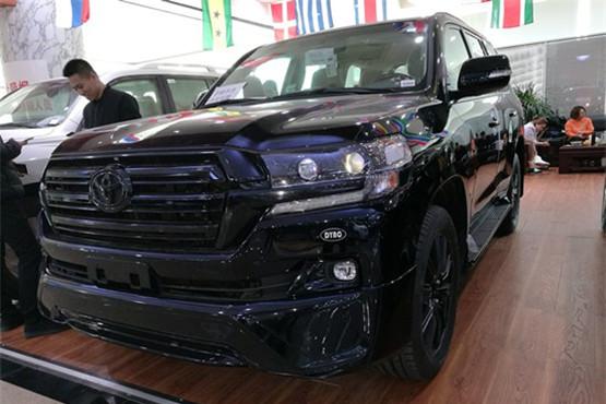 18款中东版酷路泽4000大型SUV车型