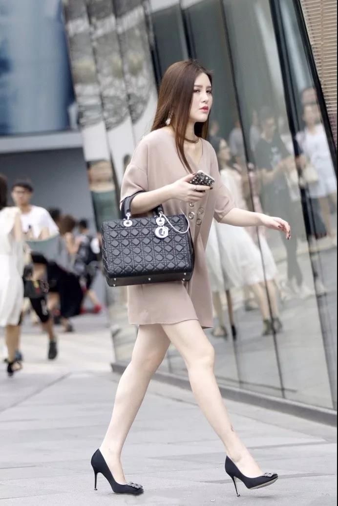 美女老总街拍_街拍美女(2)