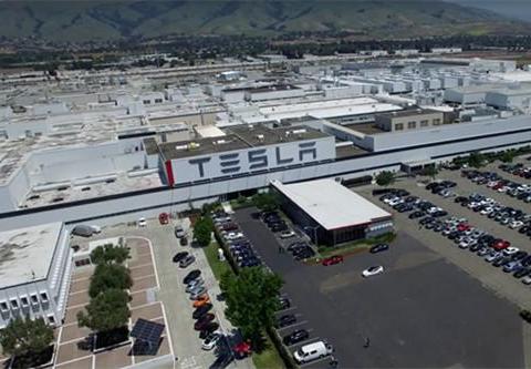 特斯拉又被员工揭“家丑”：加州工厂喷漆车间至少4次起火