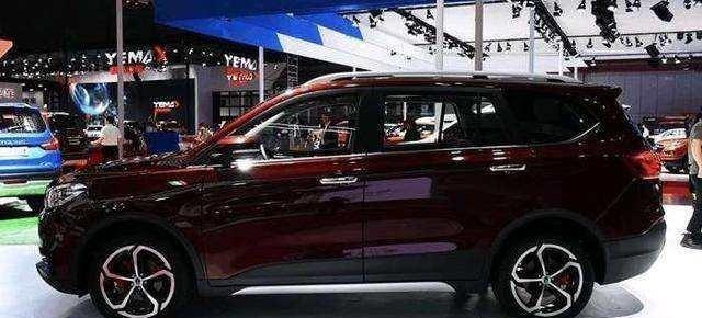 12寸中控屏+全景天窗