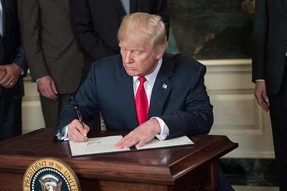 特朗普撤回移民骨肉分离政策,到底是谁起了作