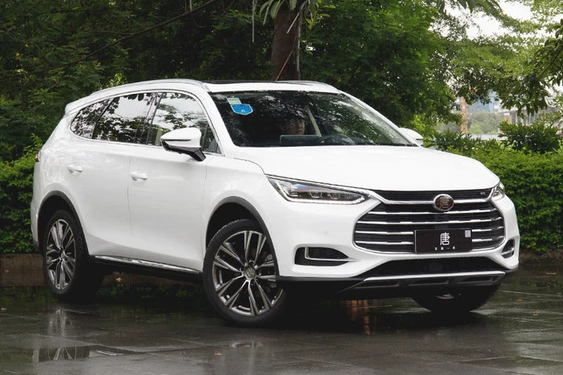 国产品牌7座SUV的强力搅局者？实拍体验新一代唐燃油版